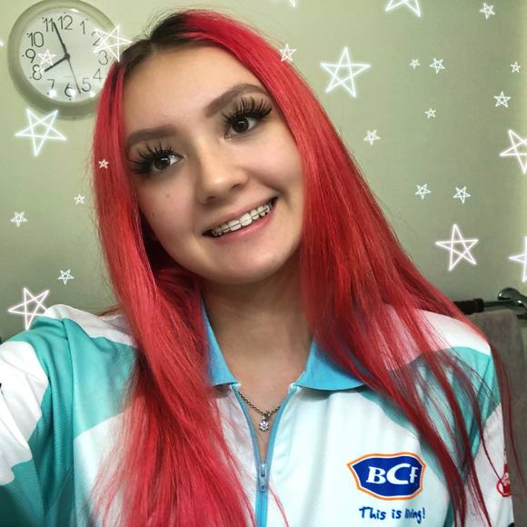 Meet your Posher, Michelle - Picture 1 of 1